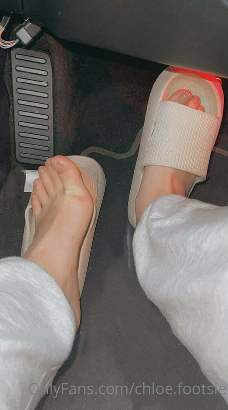 kayla footsie top profile image