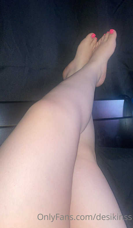 tall blonde onlyfans exclusive pictures