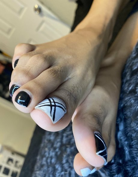 tenlittoes free actress photos