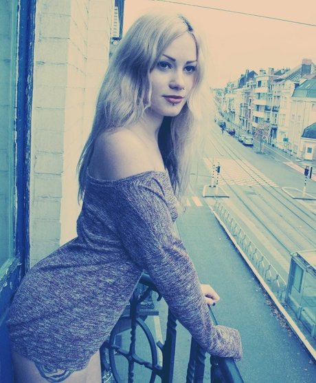 Sandra Gentvainyte star erotic gallery