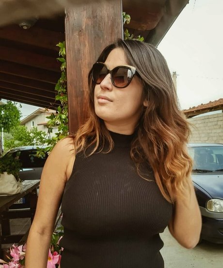 ileniatenaa pornstar free archive