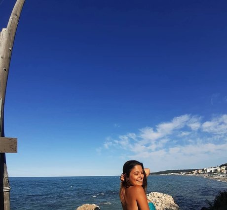 ileniatenaa pornstar adult pictures