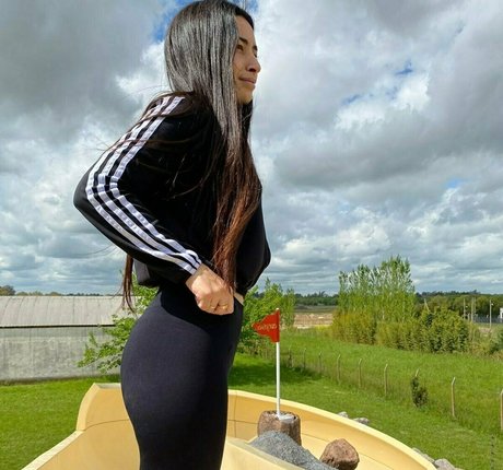 lio1997 pornstar adult photos