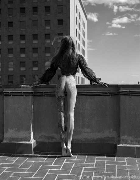 tropicannacookies sex model photos