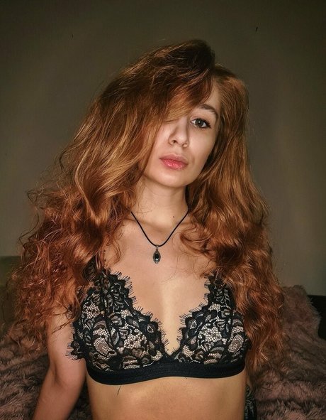 laurabianca1307 star photo