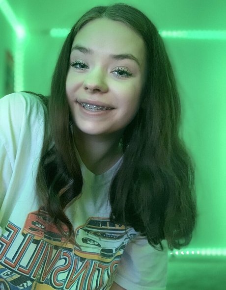 stoneybunni2 sex actress image