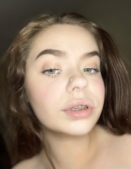 stoneybunni2 pornstar nude photos