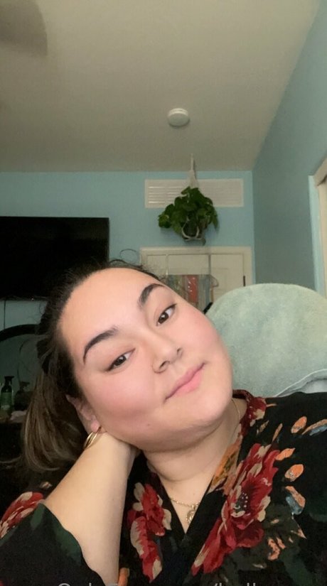 hello gen naked actress image