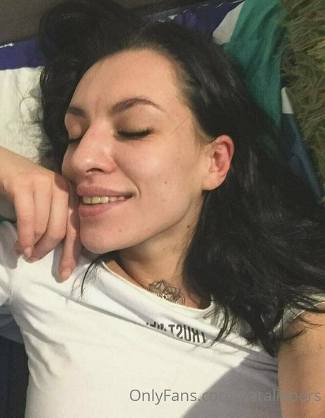 redhead threesome onlyfans hot sexy pictures