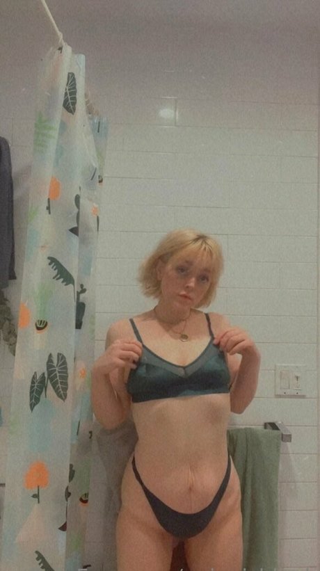 petite free onlyfans exclusive img