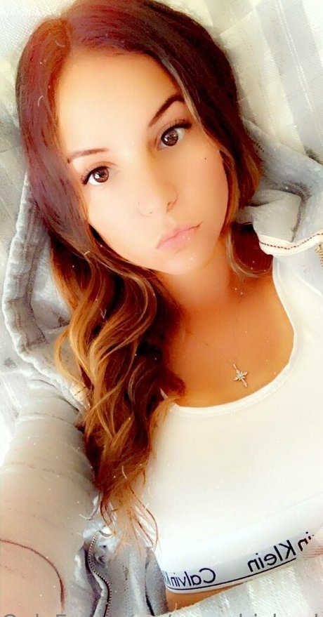 sexychickenbabe model perfect photo