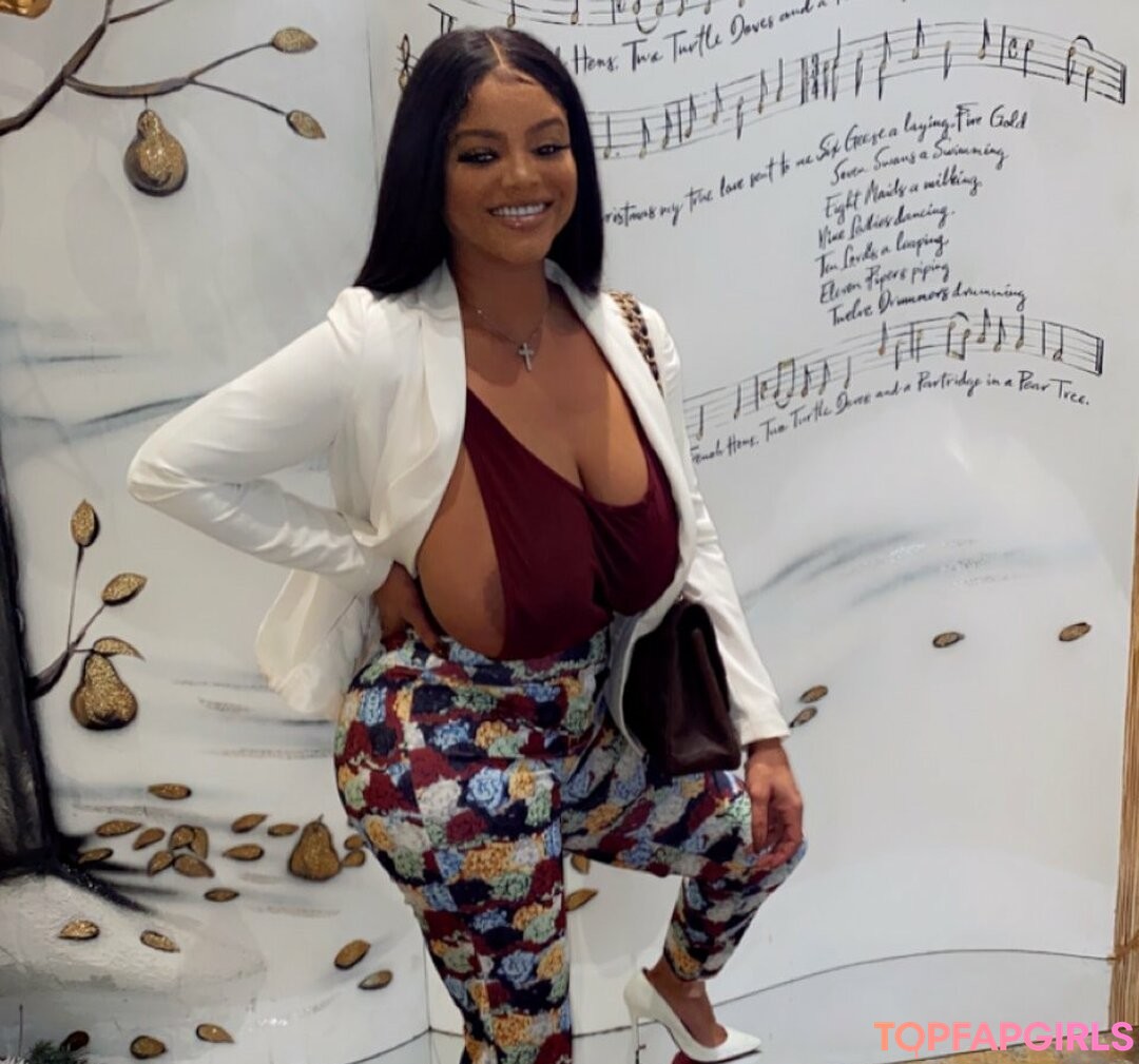 Lavish Styles star pretty photos
