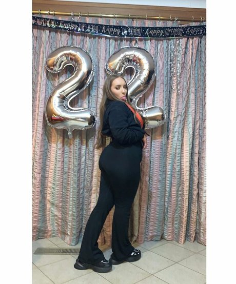 Dannielle Ashurst star hd pic