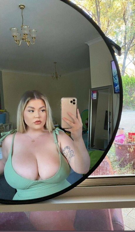 Kelly Bodenstein model high quality pic