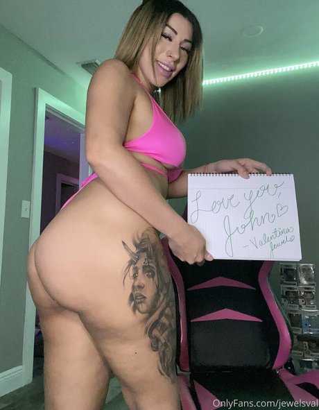 jewelsval star pretty pic