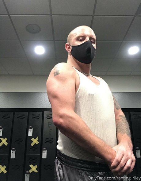 ranting riley model porn gallery