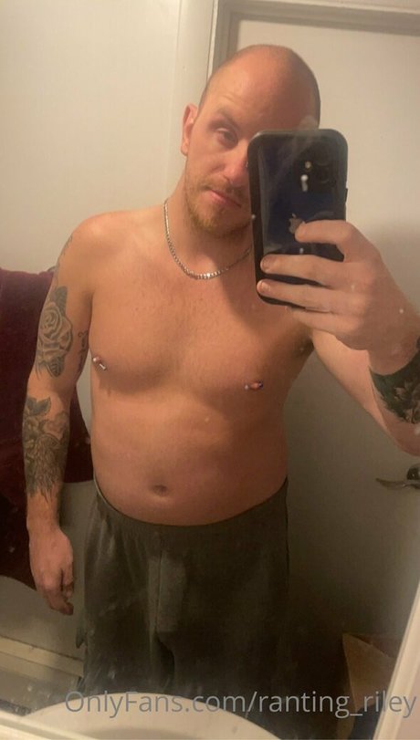 ranting riley hot actress img