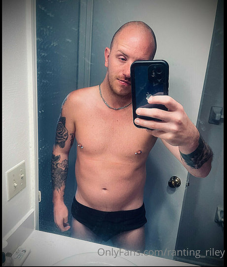 ranting riley pornstar high quality gallery