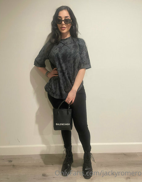 bodybuilder male onlyfans top archive