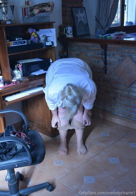 melodycharm1 profile image