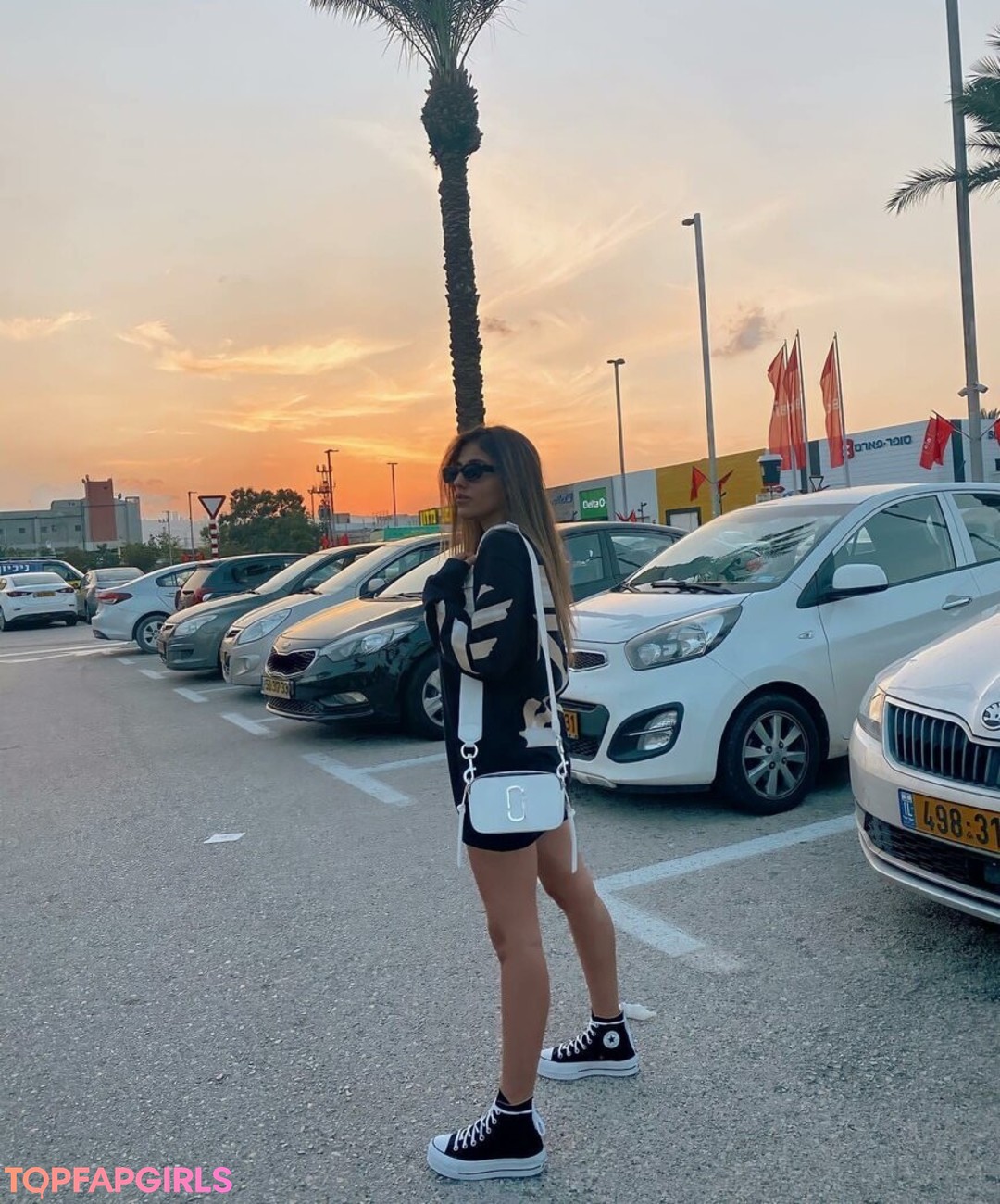 Meshi Malka star beautiful pictures
