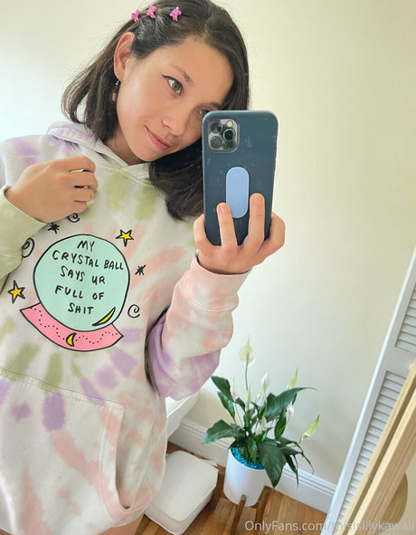 Thisislilykawaii hot pornstar img