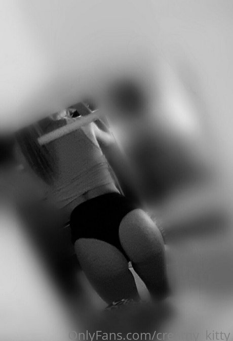 creamy kitty beautiful actress picture