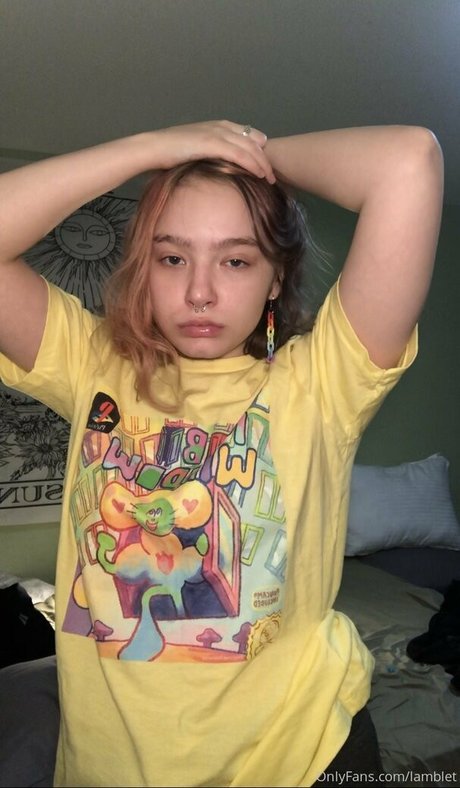 lamblet nude star pictures