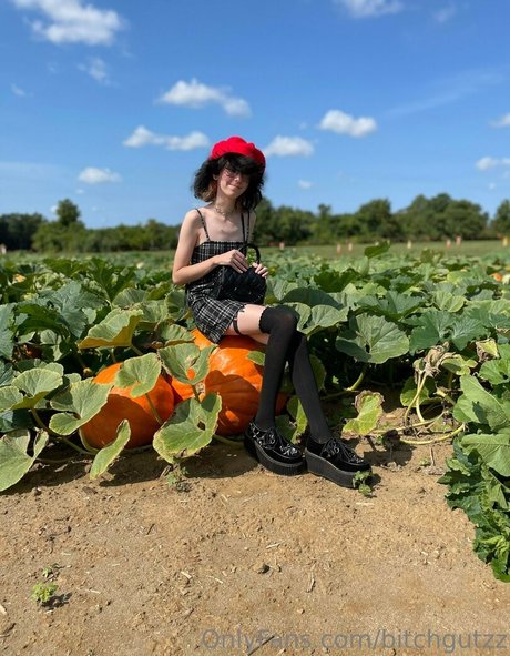 lesbian anal strapon onlyfans pornographic archive