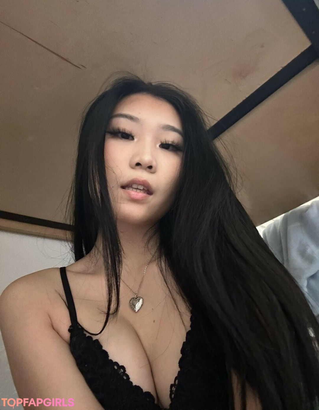 Asian Beauties pornographic star pictures