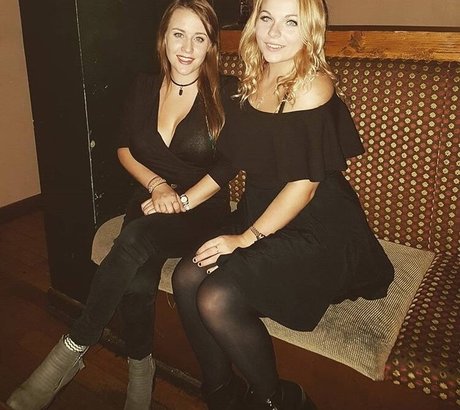 tall milf onlyfans sexy images