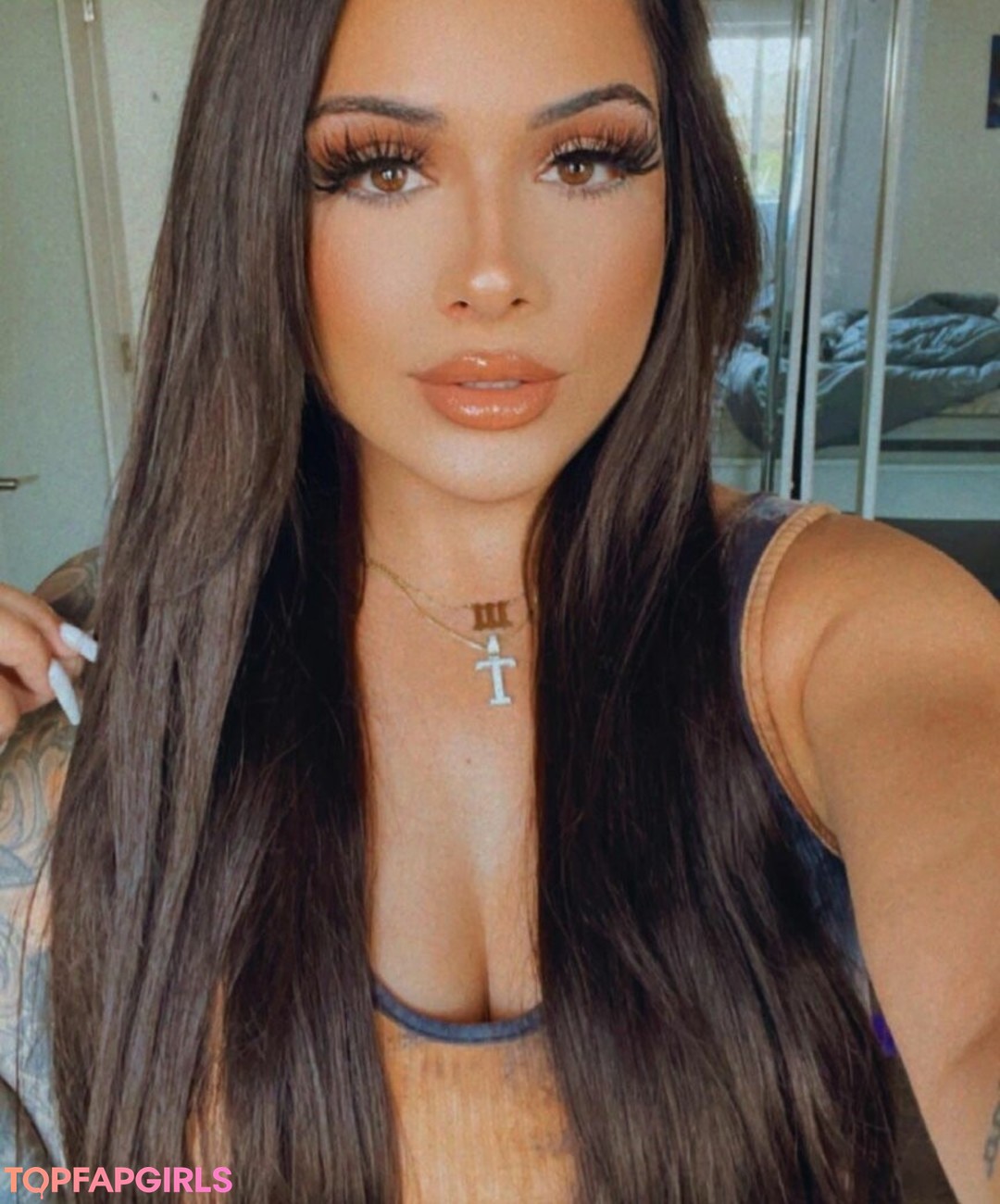 Taylor Stewart xxx actress img