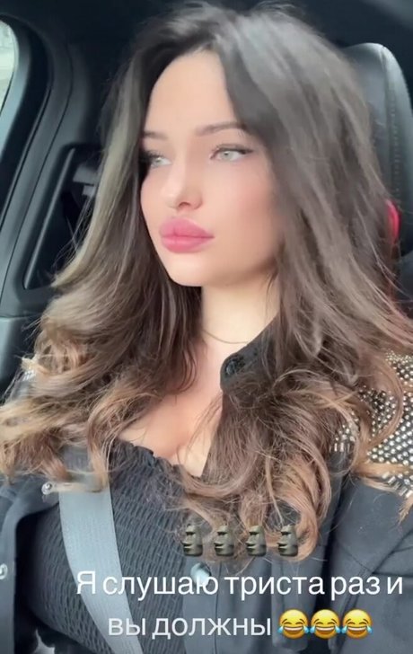 bodybuilder male onlyfans sexy naked images