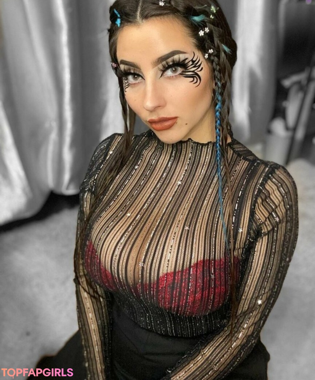 Vai Monroe beautiful model picture