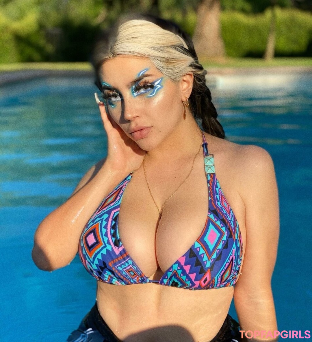 Vai Monroe exclusive pornstar galleries