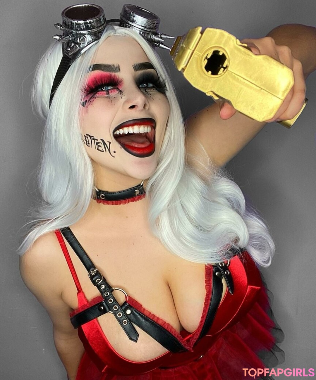 Vai Monroe porn model pic