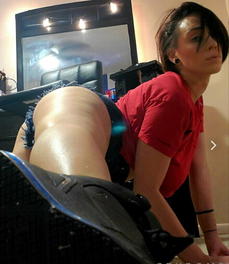 yourstrulyyyyyyyyyy star sexy galleries