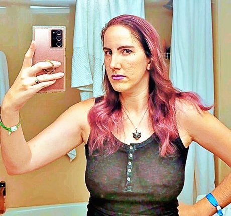 Cleo Mckeever exclusive actress pics