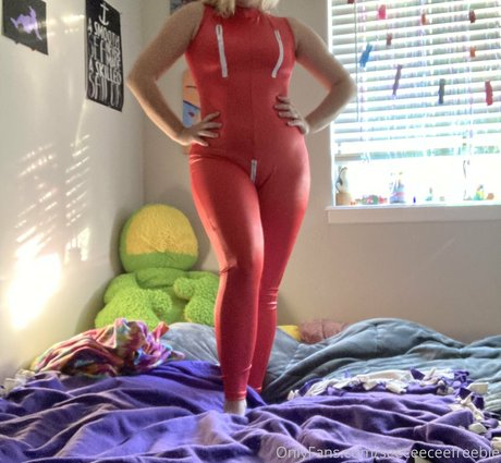 seeceeceefreebie pornographic model picture