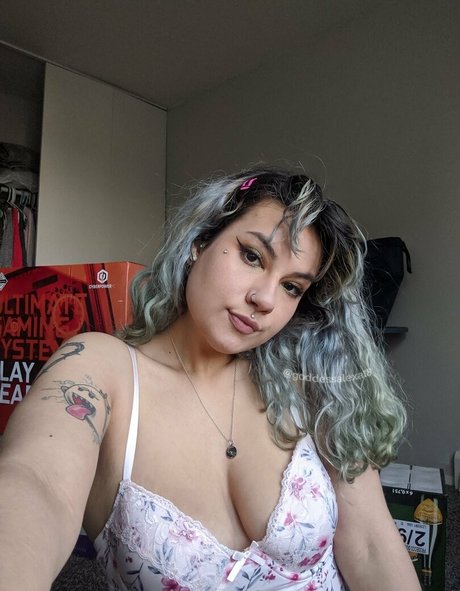 goddessalexa18 top profile image