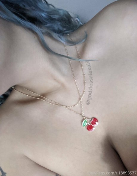 goddessalexa18 model hot photo