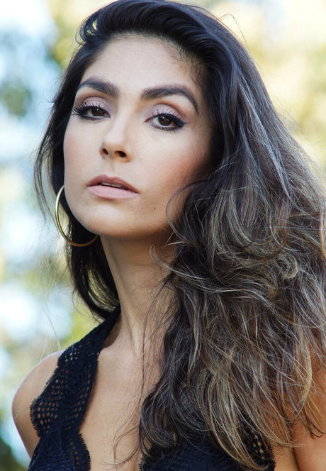 katkay exclusive model picture