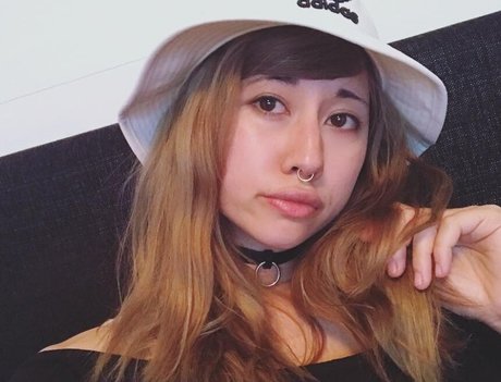 Sinneddonut top profile image