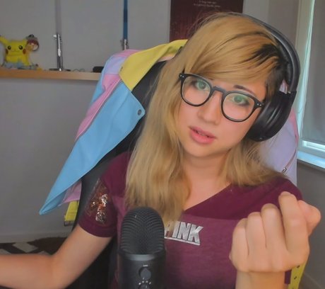 Sinneddonut porn model pic