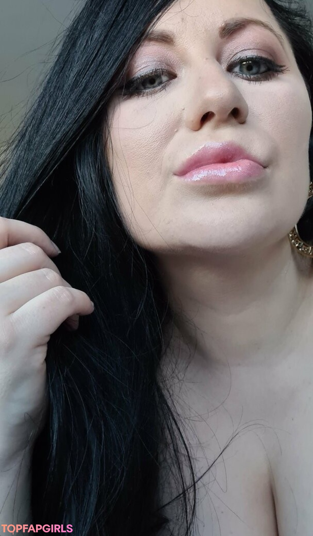 submissive onlyfans beautiful gallery