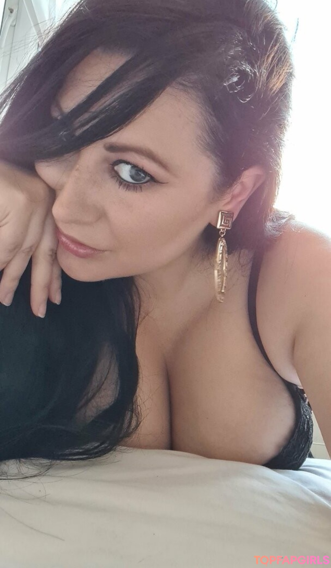 larajadedeene model free img