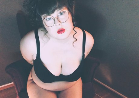 adinaanger top model image