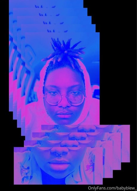 marsxbluefree actress image