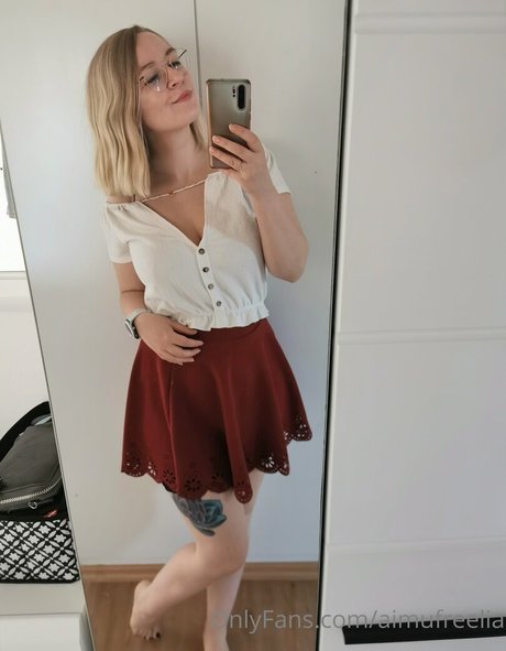 AimuCosplay pornstar beautiful image