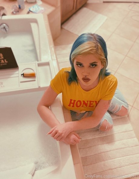 double handjob onlyfans hot pictures